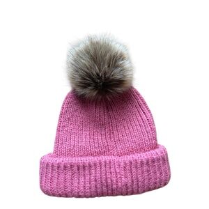 Topshop Bubblegum Pink Ribbed Knit Women’s Winter Beanie with Faux Fur Pom Pom